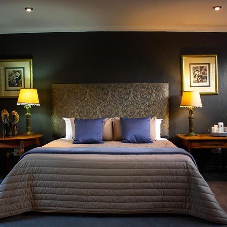 Koru Guesthouse พริทอเรีย ภายนอก รูปภาพ