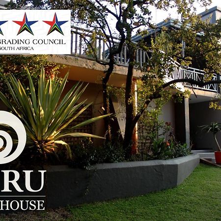 Koru Guesthouse พริทอเรีย ภายนอก รูปภาพ