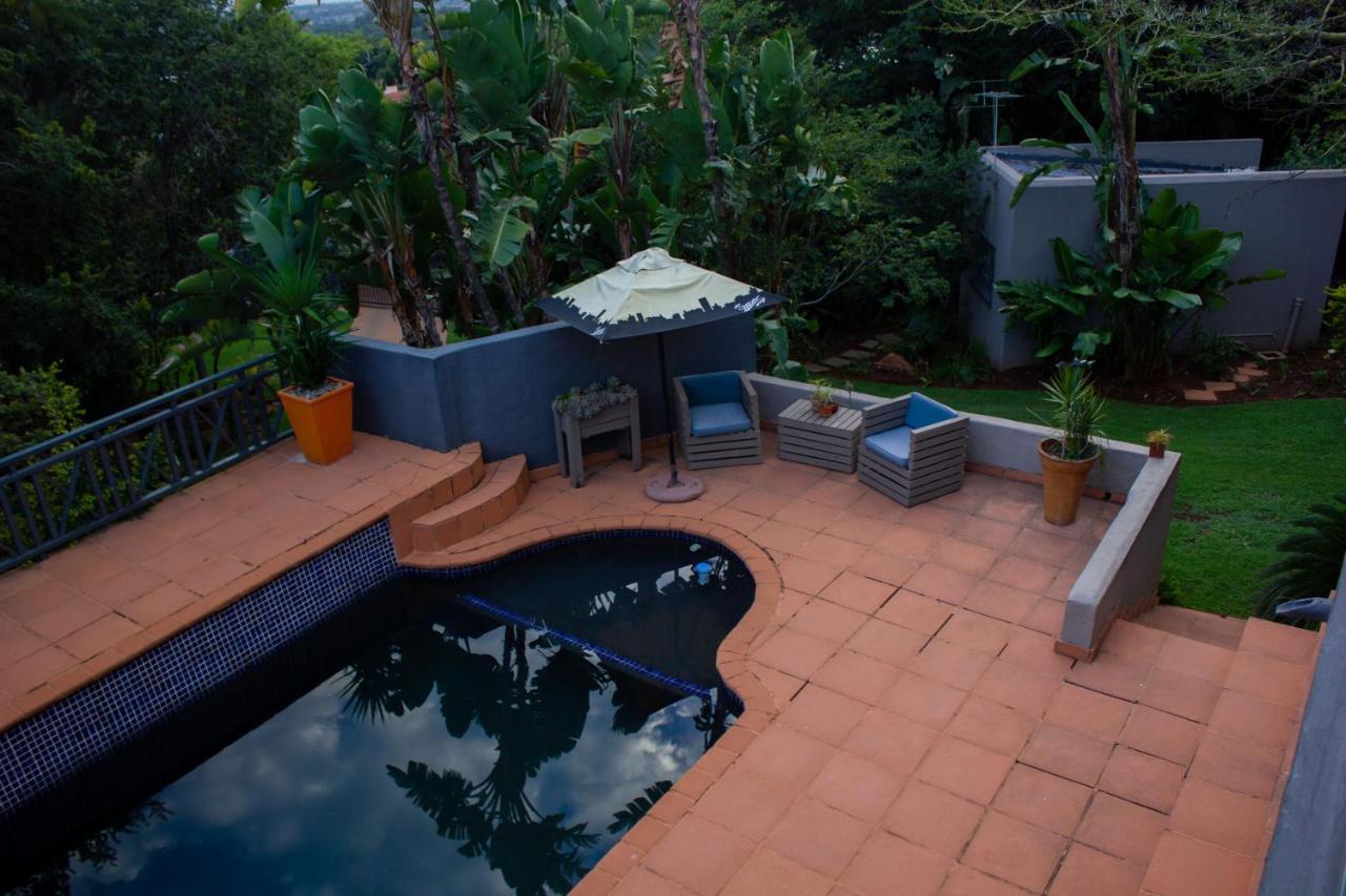 Koru Guesthouse พริทอเรีย ภายนอก รูปภาพ