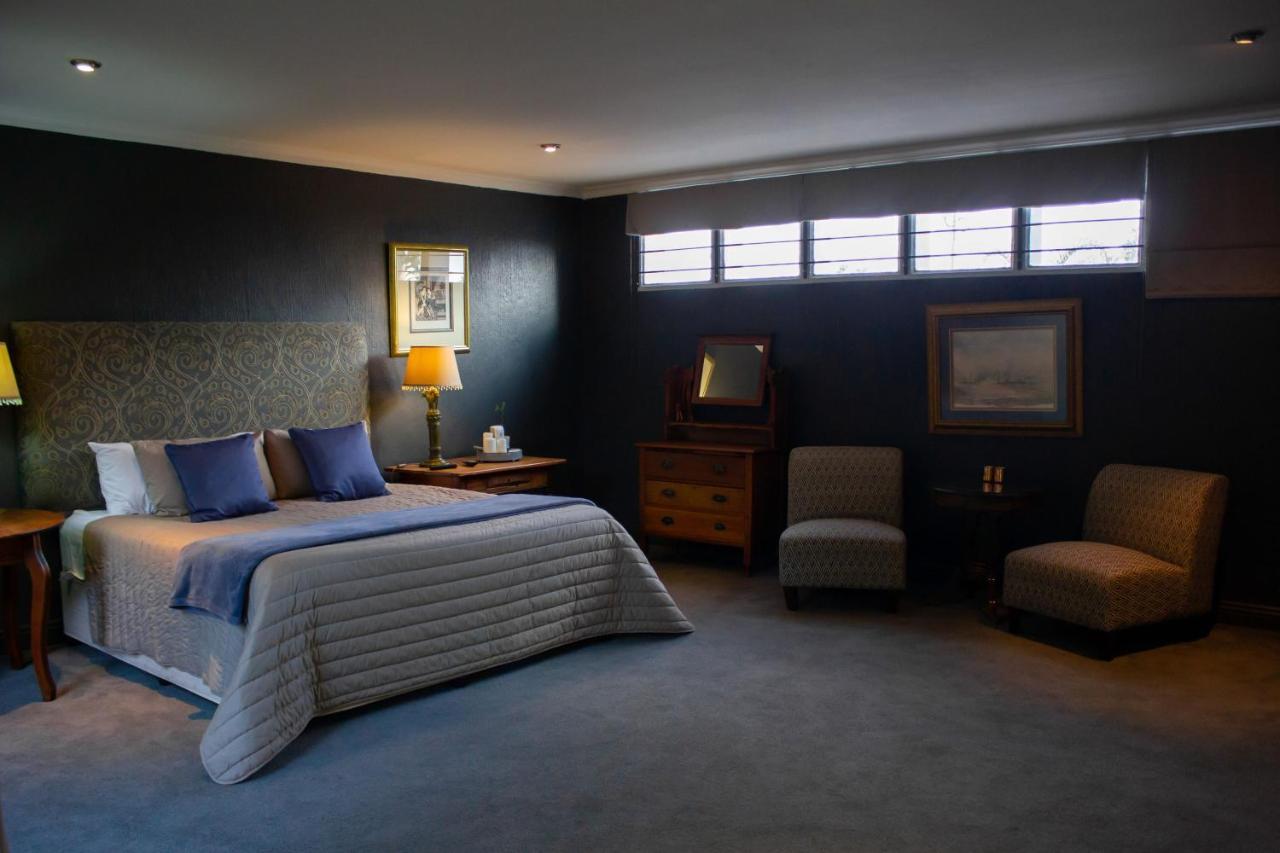 Koru Guesthouse พริทอเรีย ภายนอก รูปภาพ