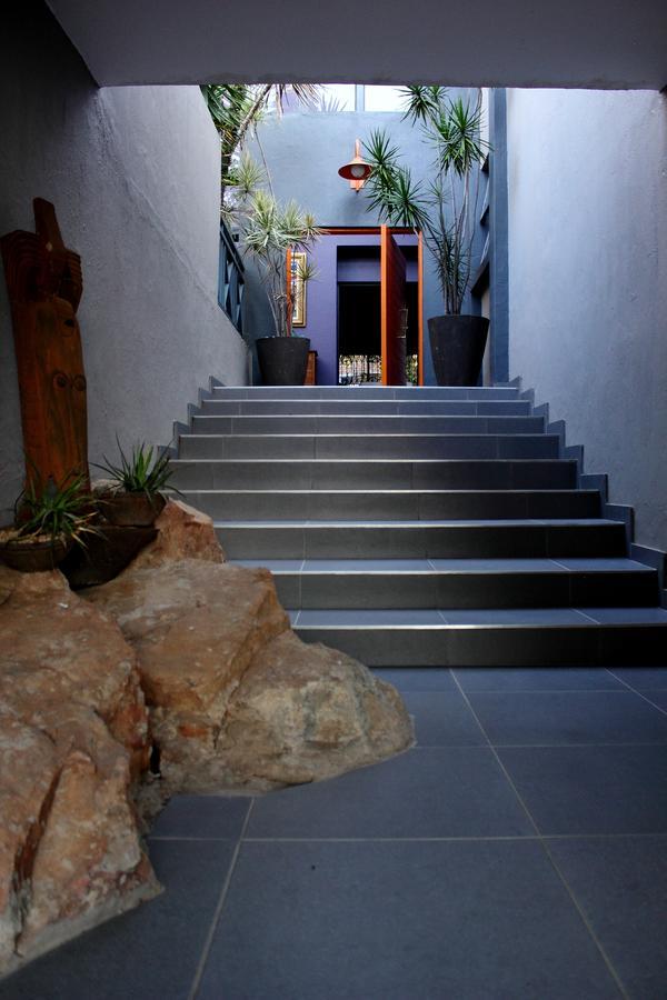Koru Guesthouse พริทอเรีย ภายนอก รูปภาพ