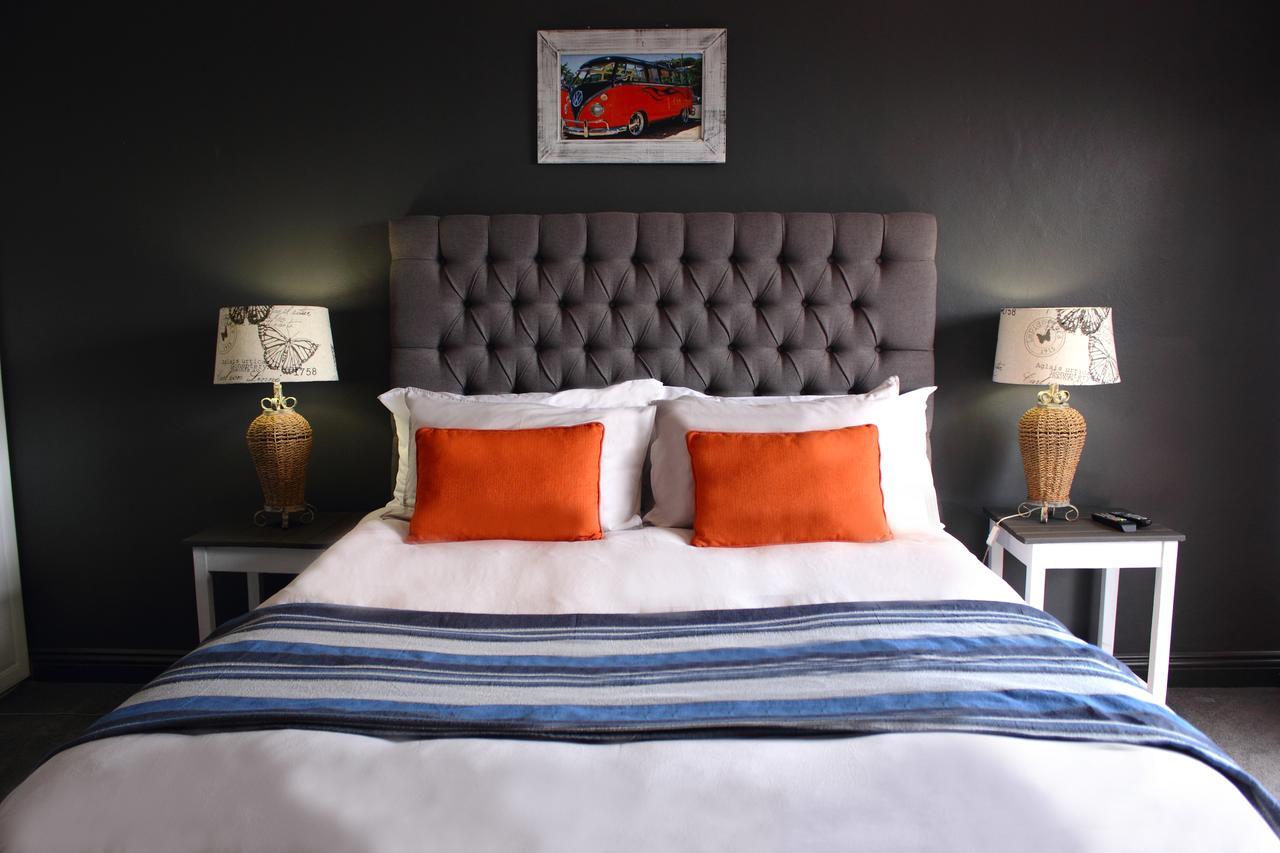 Koru Guesthouse พริทอเรีย ภายนอก รูปภาพ