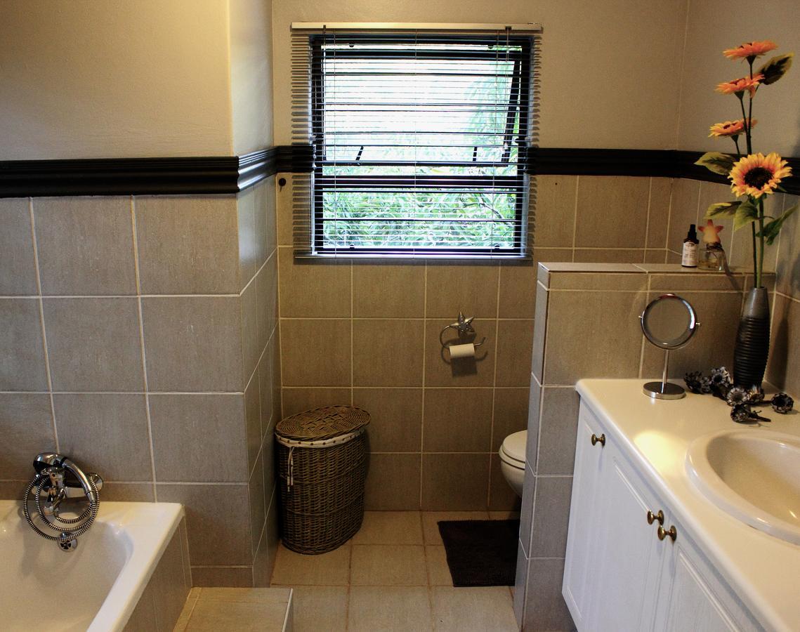 Koru Guesthouse พริทอเรีย ภายนอก รูปภาพ