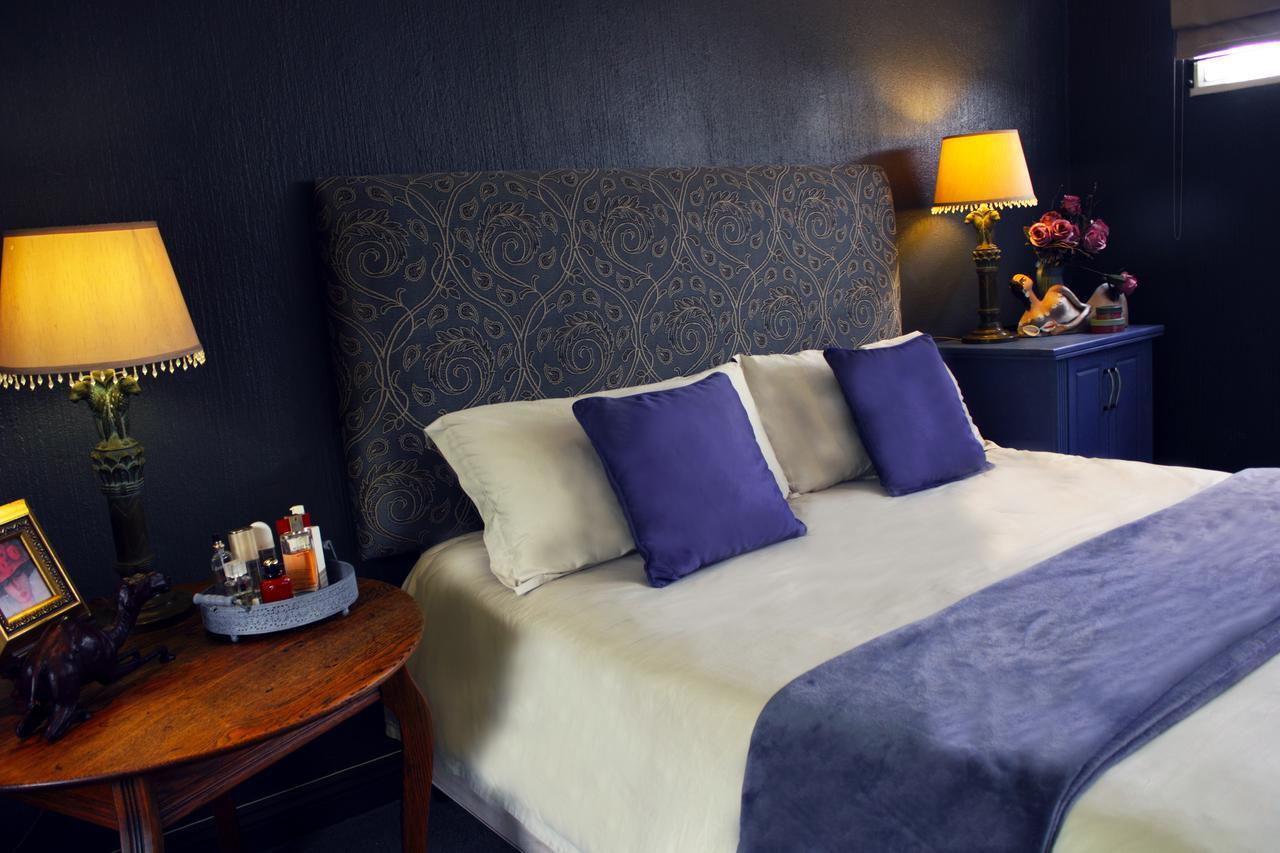 Koru Guesthouse พริทอเรีย ภายนอก รูปภาพ